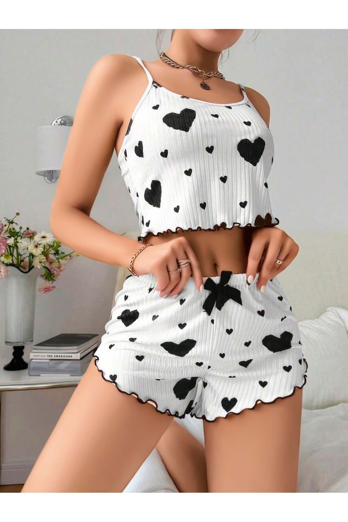 utsnstore SİYAH KALP BASKILI ASKILI ŞORT CROP PİJAMA TAKIMI