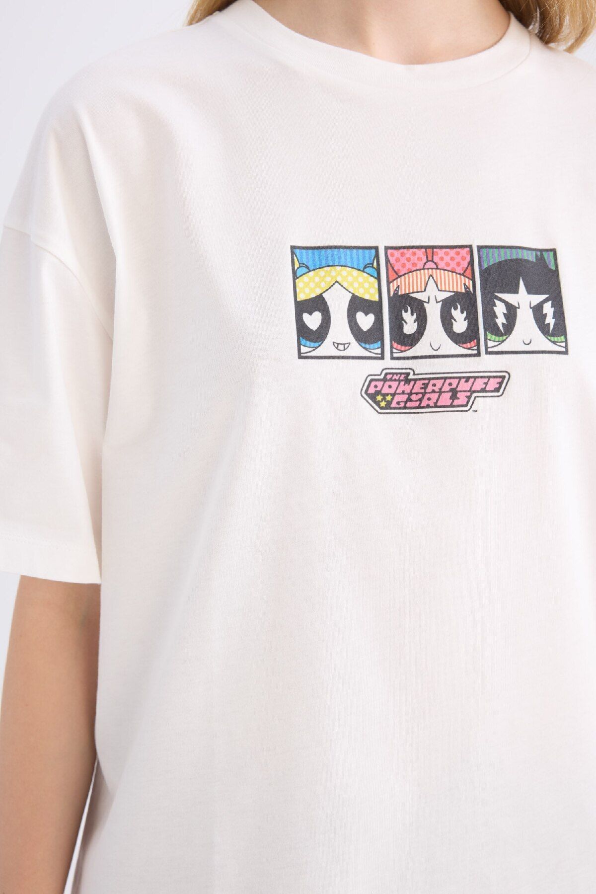 DeFacto-Coool PowerPuff Girls Oversize Wide Fit Crew λαιμόκοψη εμπριμέ κοντομάνικο μπλουζάκι D9107AX25SM 5