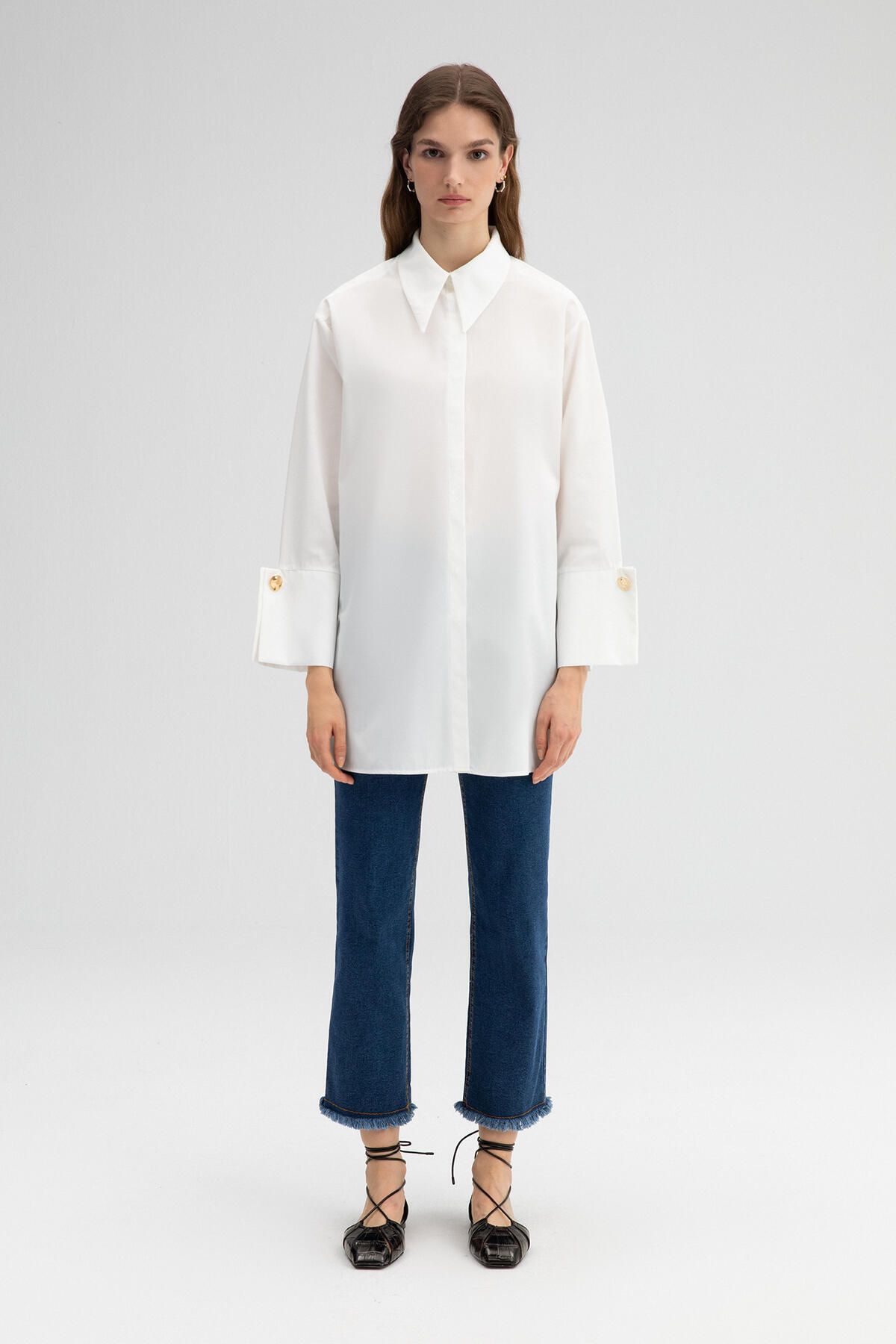 complete the look image