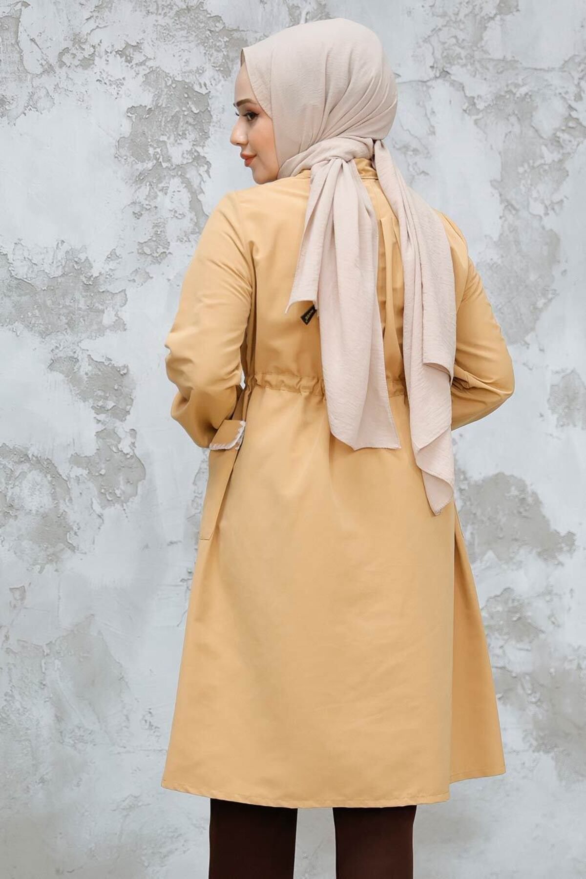 complete the look image