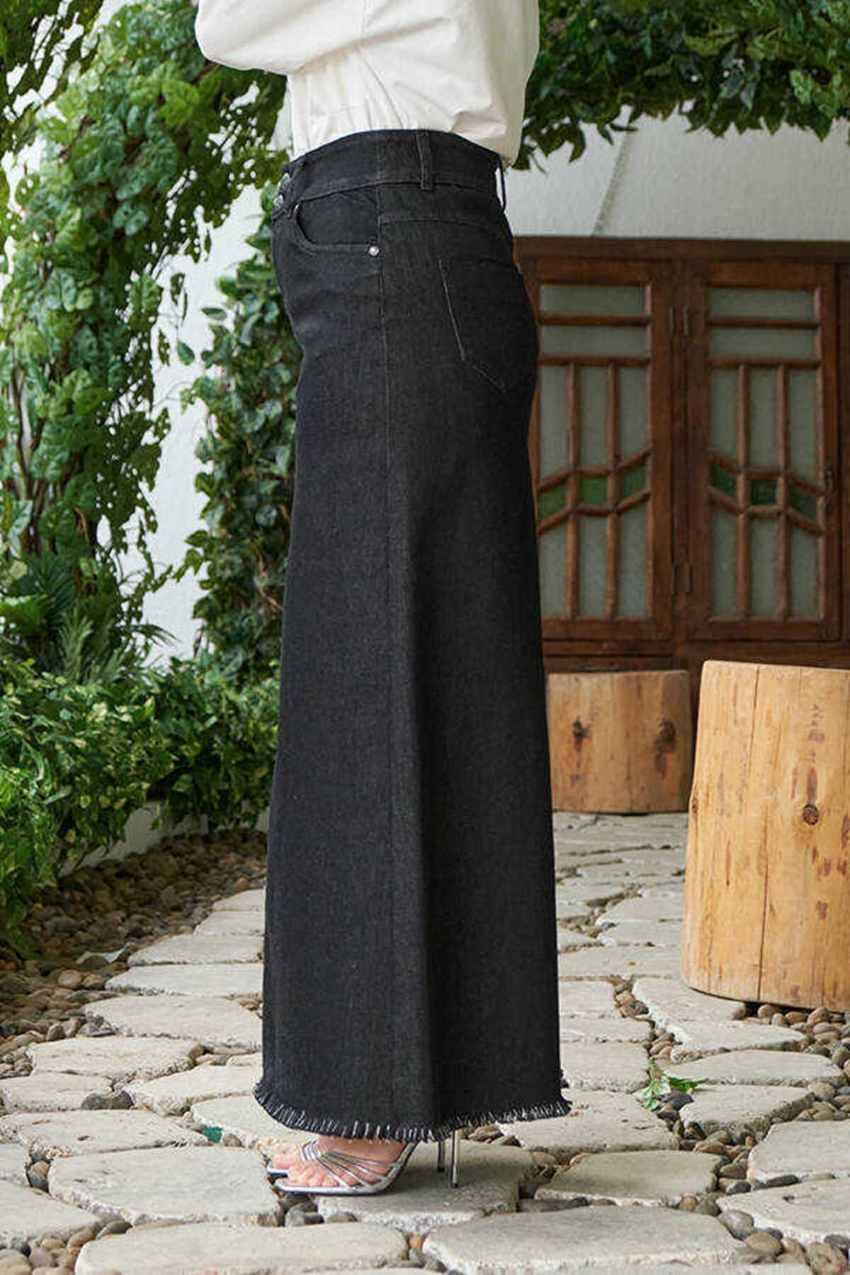 Neways-2252 Model - Denim Black Skirt, Tasseled 2