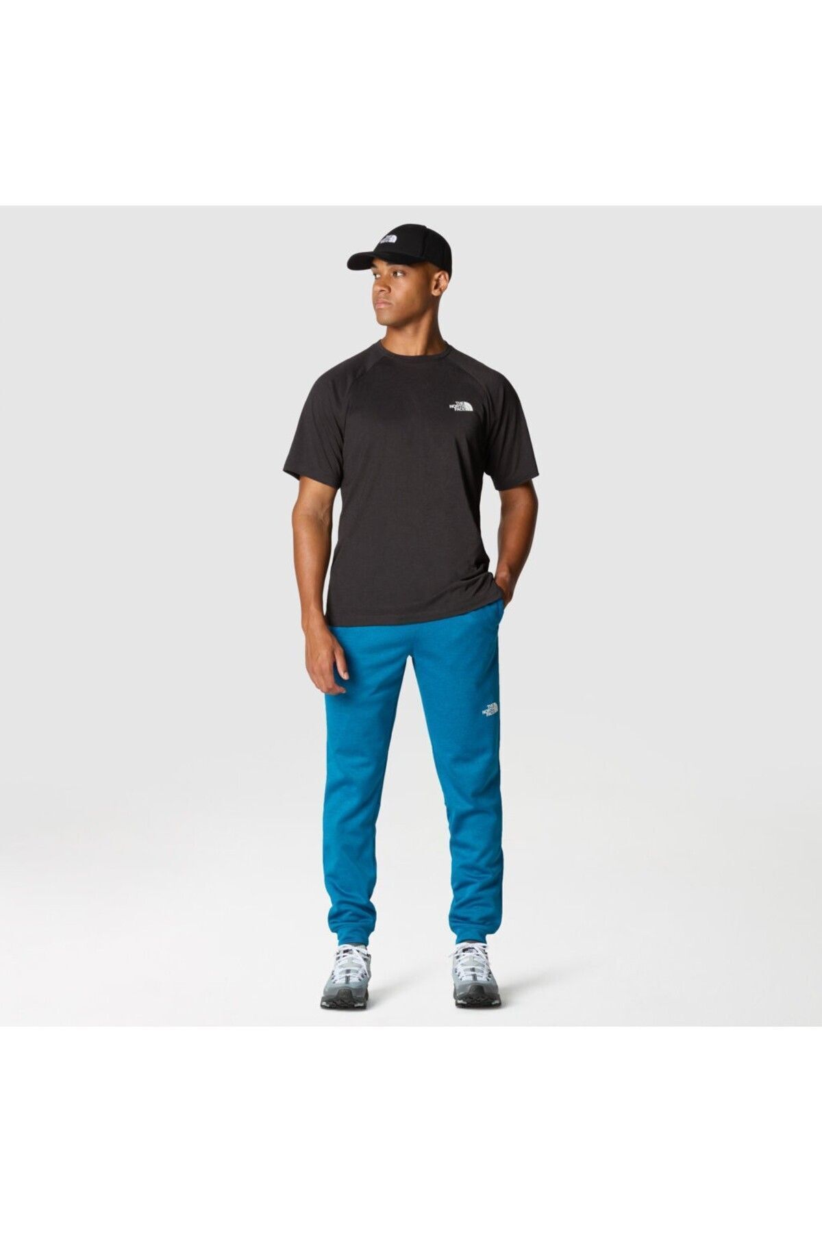 تی شرت مشکی مردانه بنیاد گرد یقه دور t shirt The North Face