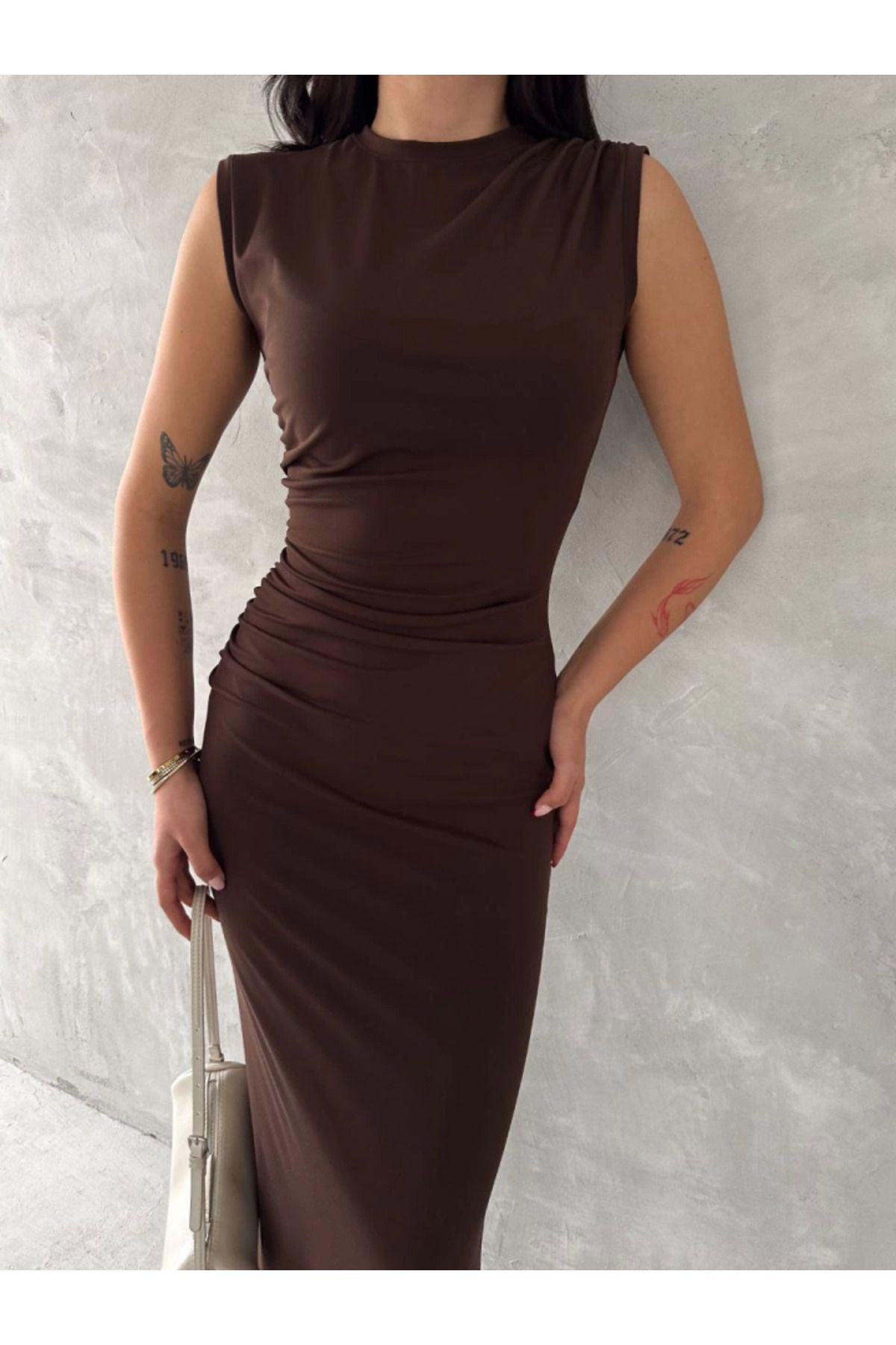 leyla sanat sanata yeni bir bakış açısı leyla sanat sanata yeni bir bakış açısı Kolsuz Yırtmaçlı Uzun Maxı Boy Elbise - Kahve