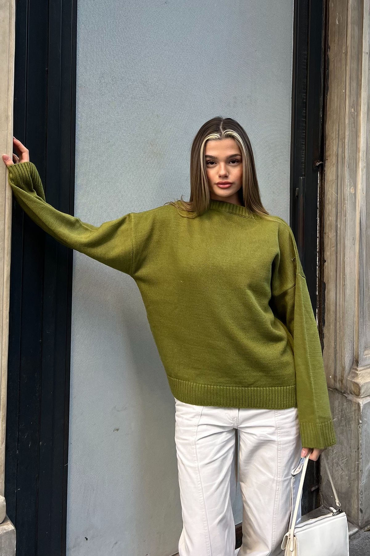 la & vetta-Olive Green Crew Neck Oversize Knitwear Sweater 4