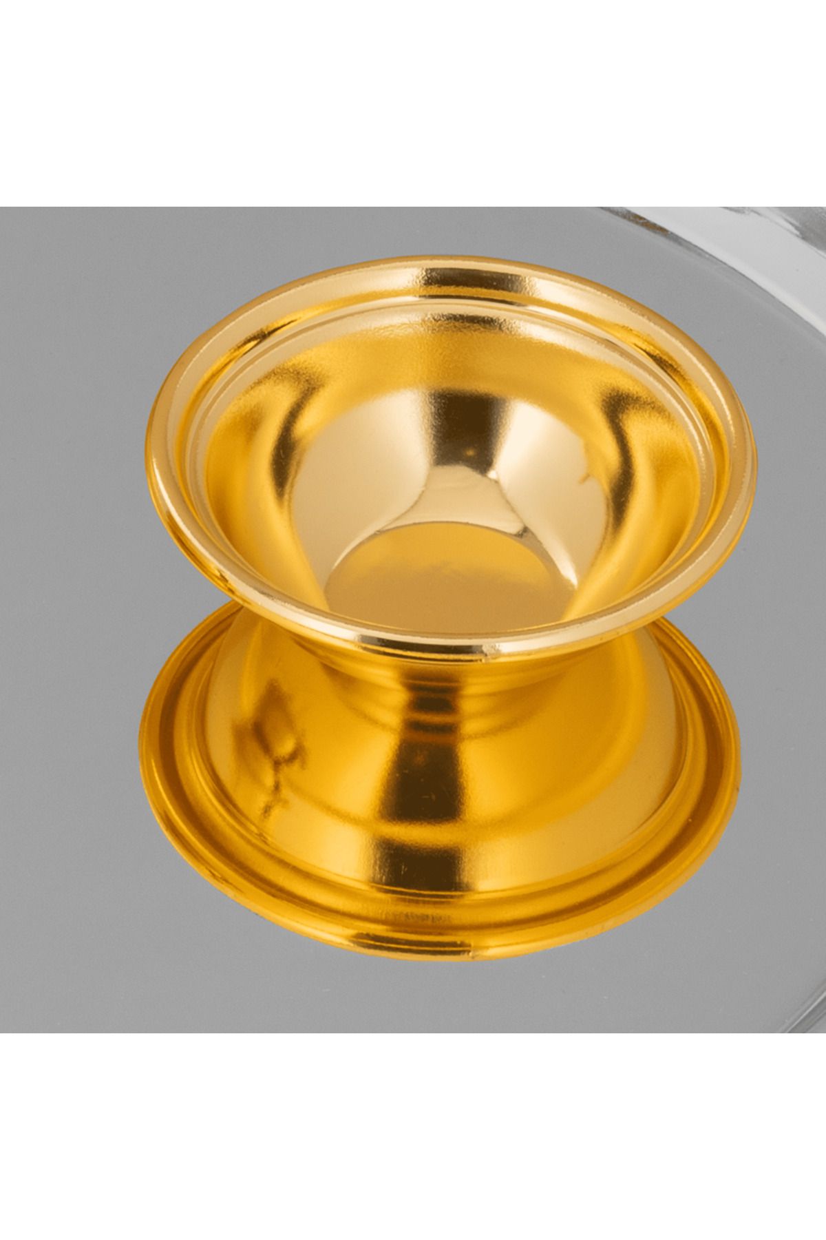 ALSAIF-طقم صواني تقديم من 3 قطع، تصميم عصري وأنيق يضفي لمسة مميزة على أي مساحة، نيكل/ذهبي 4