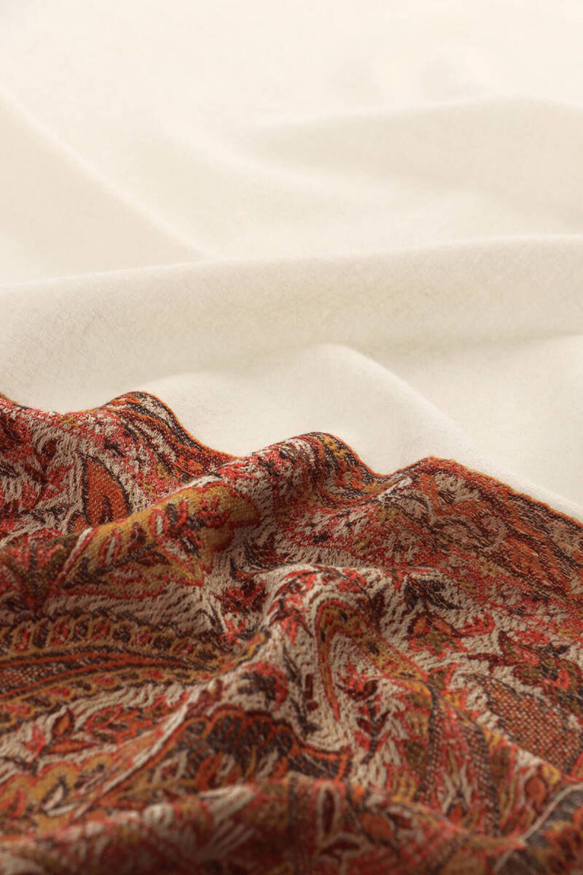 Bursa İpek-Ecru Border Patterned Wool Shawl 3