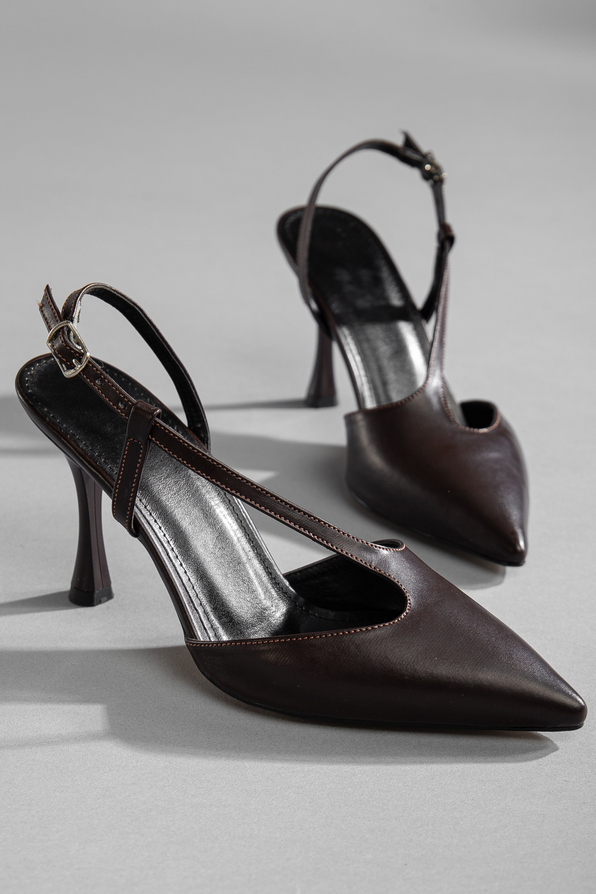 camaiore  Kadın Acı Kahve Renk Deri Klasik Topuklu Ayakkabı Sivri Burun - Görsel 8