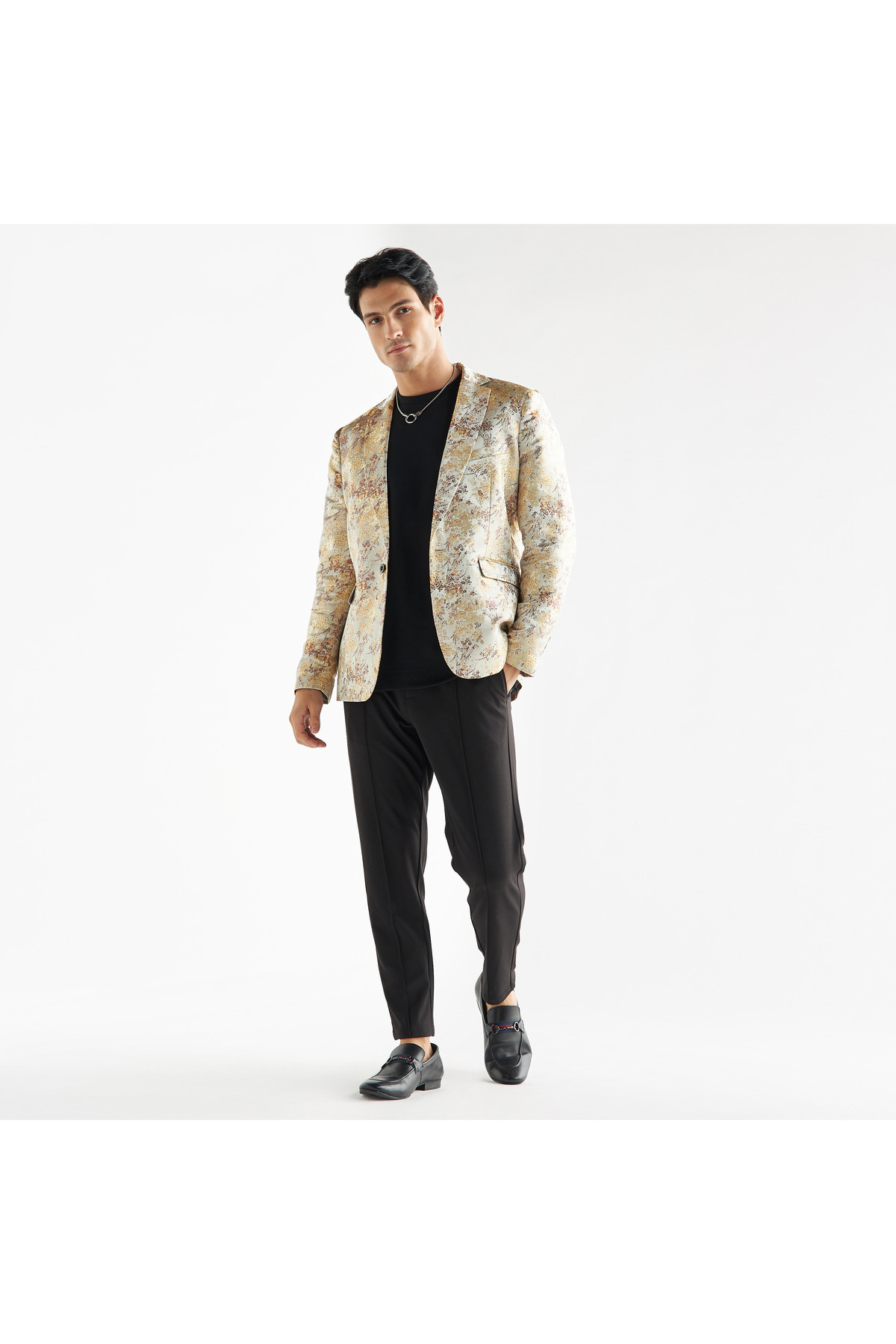 FAV-All-Over Floral Embroidered Blazer with Notch Lapel and Long Sleeves 3