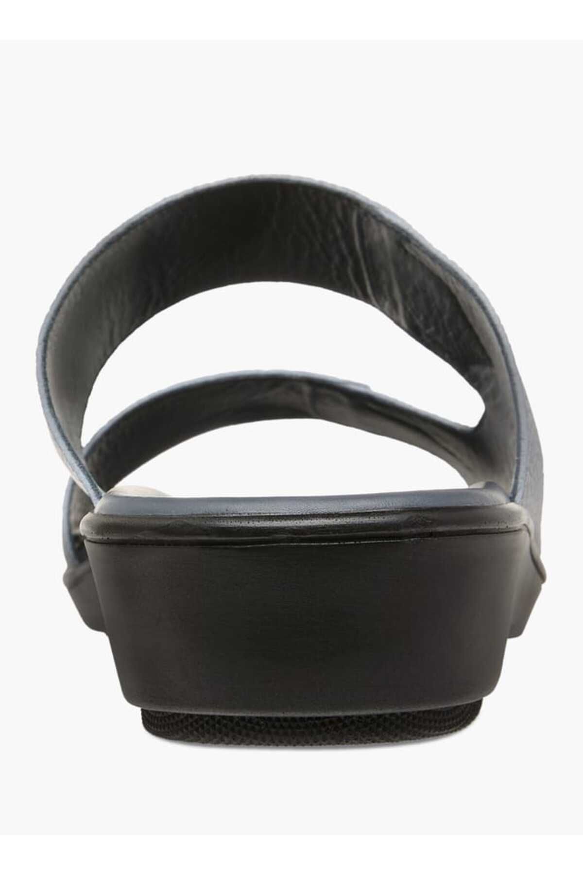LBL by Shoexpress-LBL by Shoexpress Textured Slip-On Arabic Sandals 4