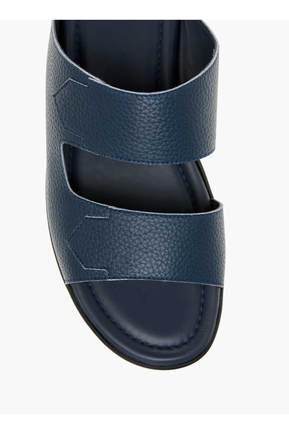LBL by Shoexpress-LBL by Shoexpress Textured Slip-On Arabic Sandals 3