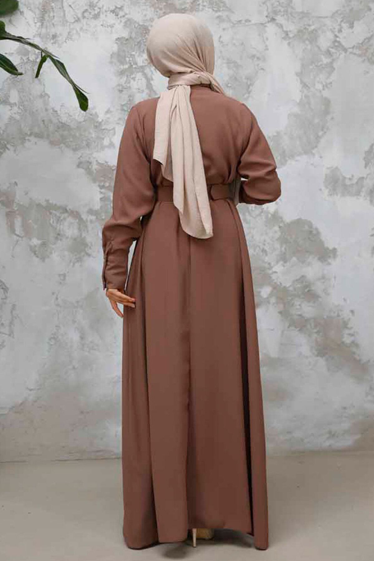 Neva Style-Dark Mink Hijab Dress with Buckle Belt 65879Kv 4