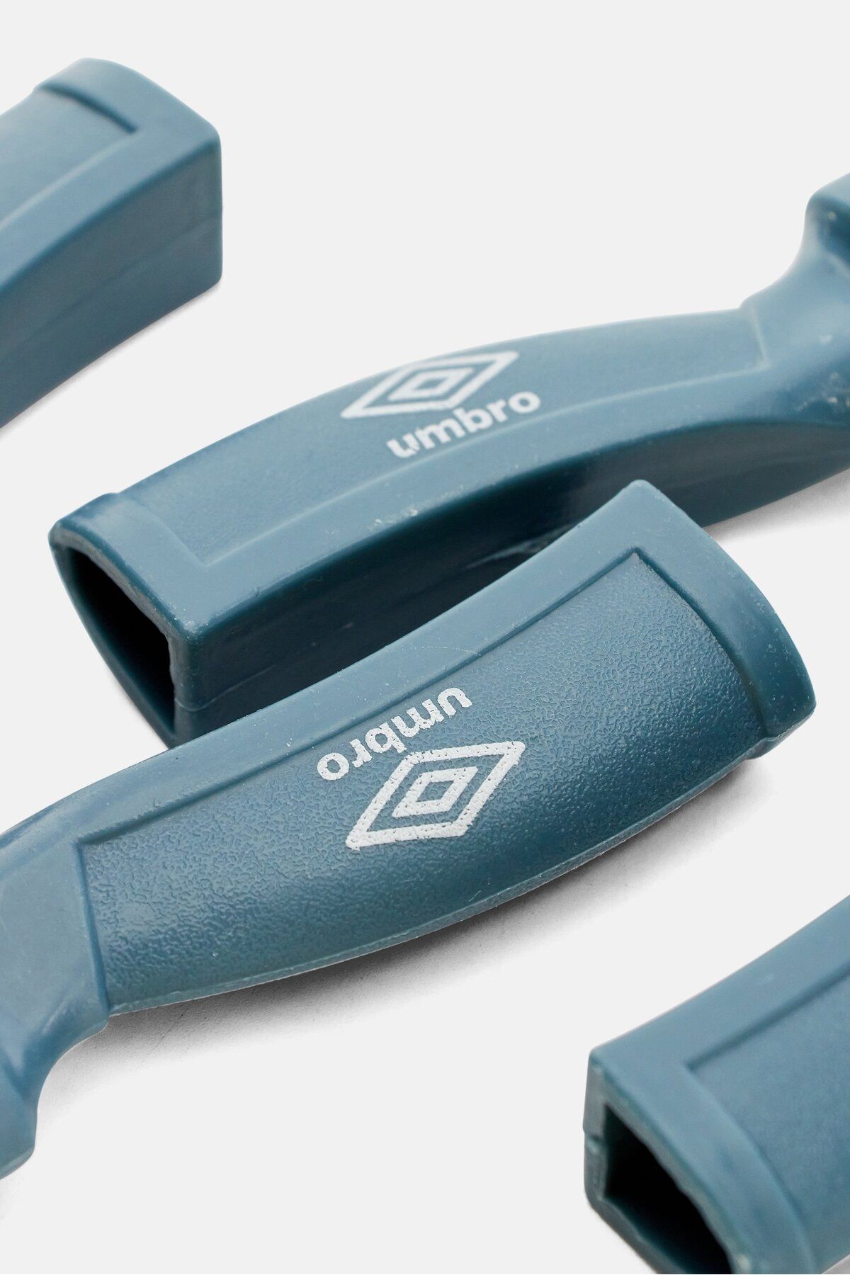 UMBRO-2 Piece Hand Trainer 15 Kg, Assorted 4
