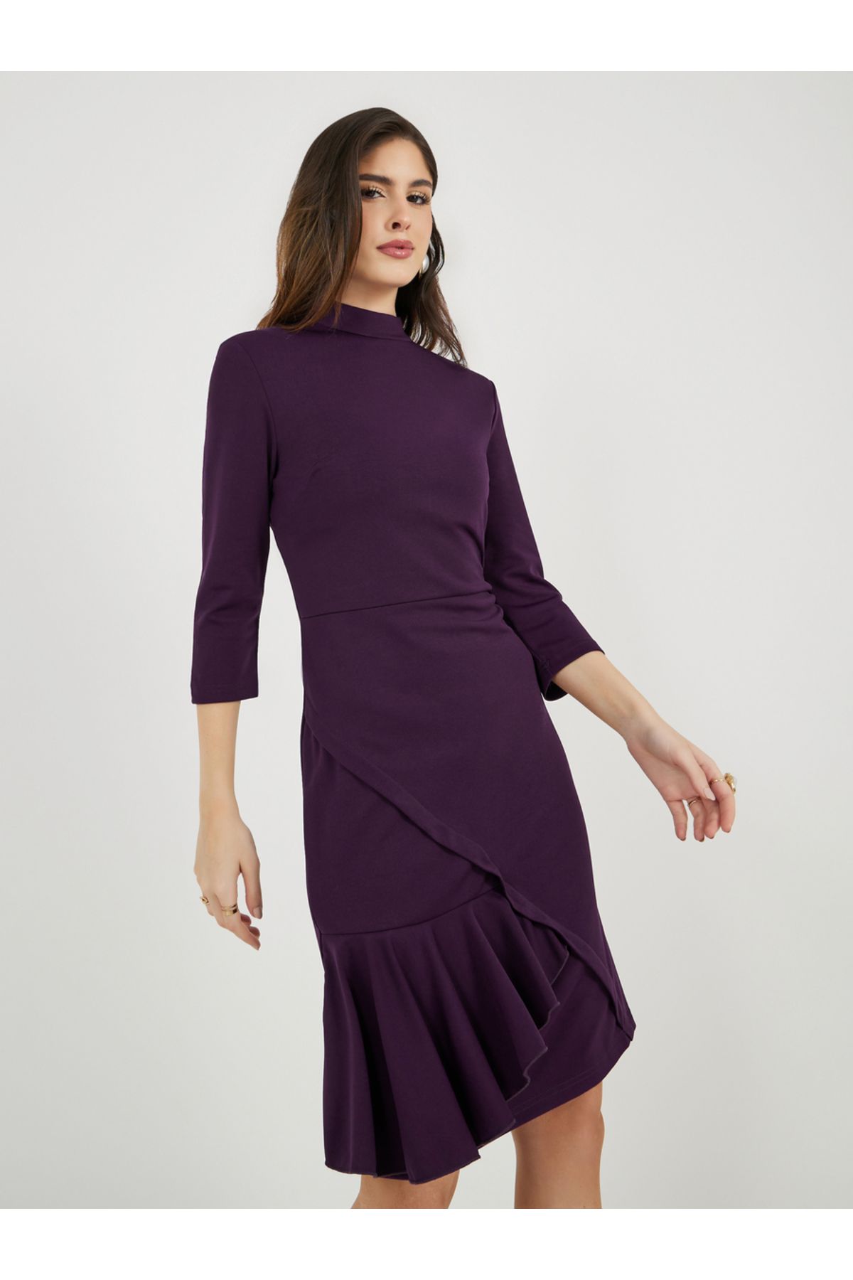 Styli-Ruffle Detail Sheath Knee-Length Dress with 3/4th Sleeves 4