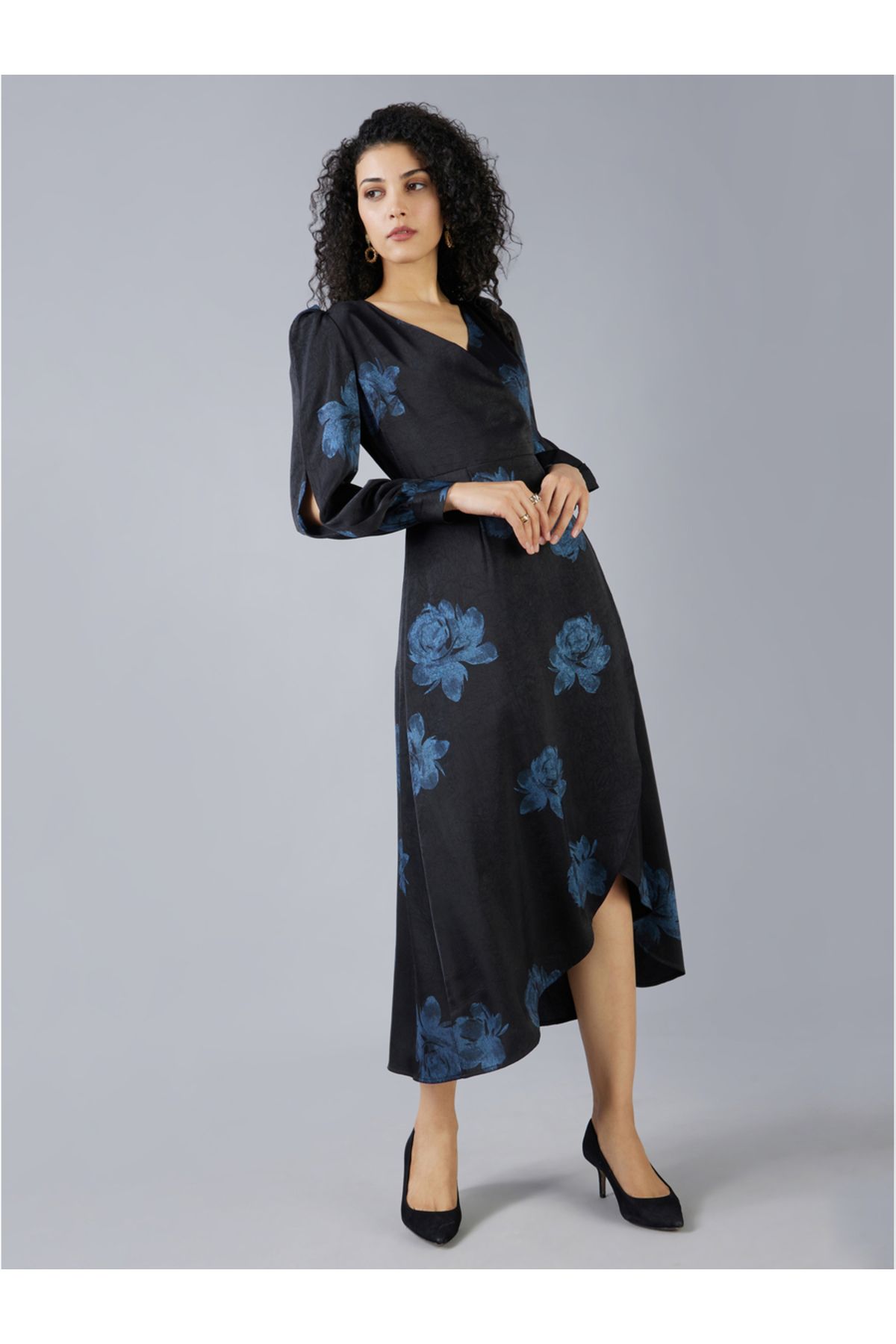 Mish By Styli-Floral Print Wrap Front Midi Dress with Slit Sleeves 1