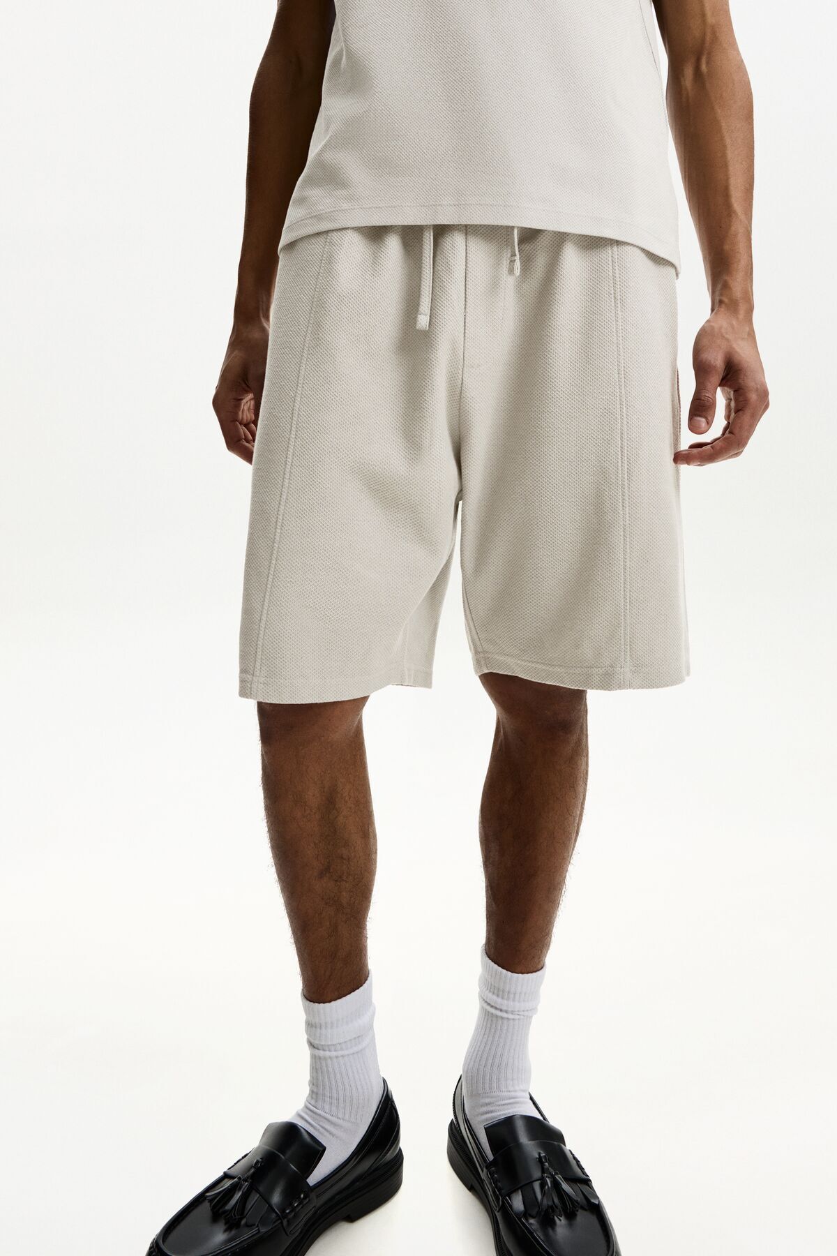 شورت برمودا با تناسب راحت Bershka