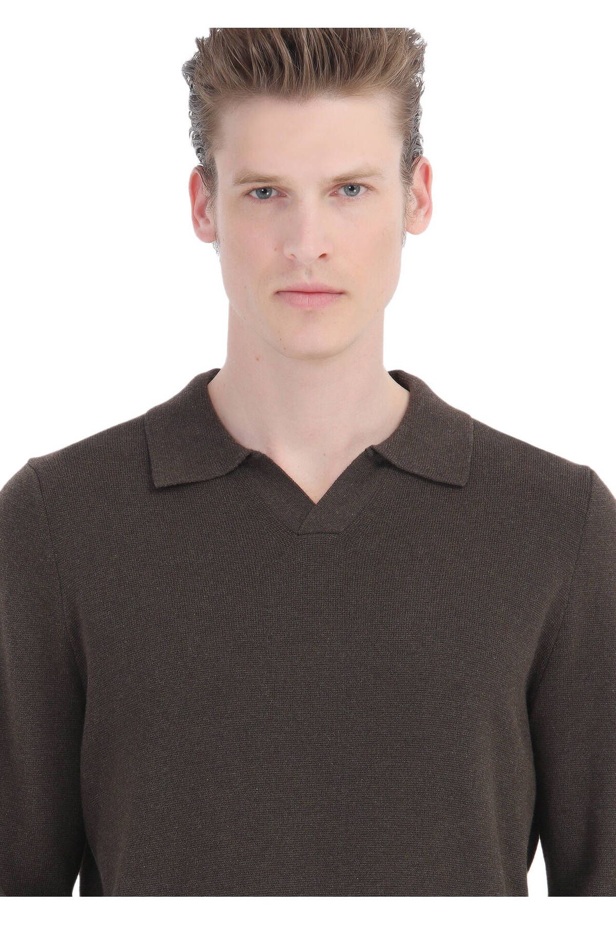 Ramsey-Brown Polo Neck Plain Knitted Cotton Blended Knitwear 3