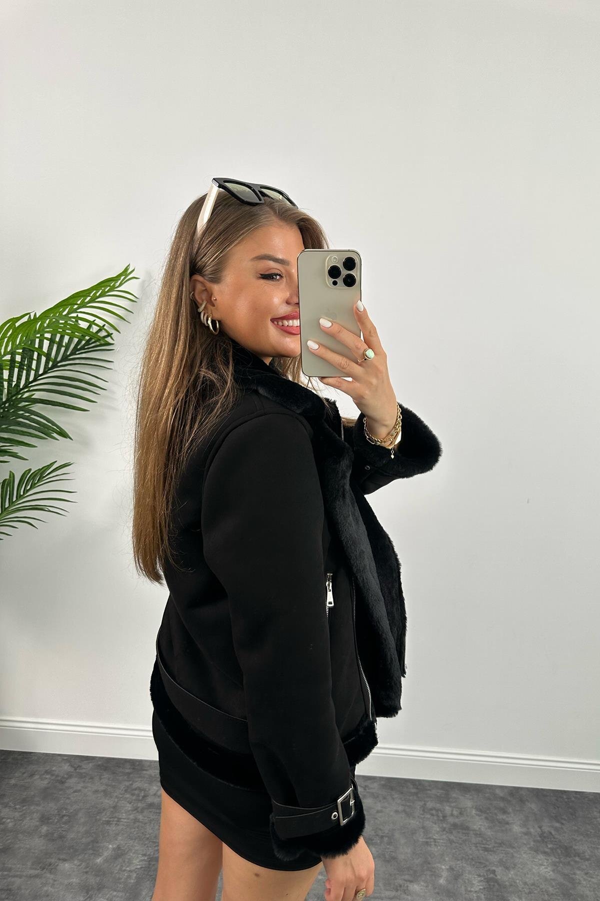 VESS MODA  Kadın İçi İpek Kürklü Siyah Süet Biker Mont - Görsel 4