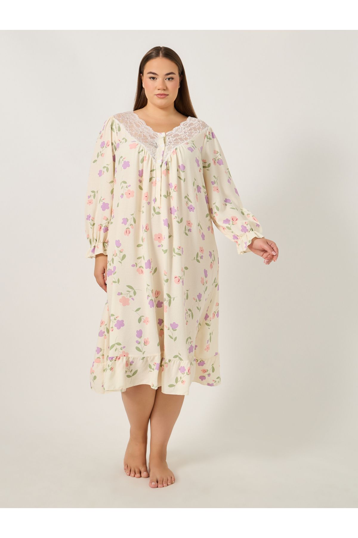 Styli-Plus Size All-Over Floral Print Night Dress with Scallop Lace Trims 1