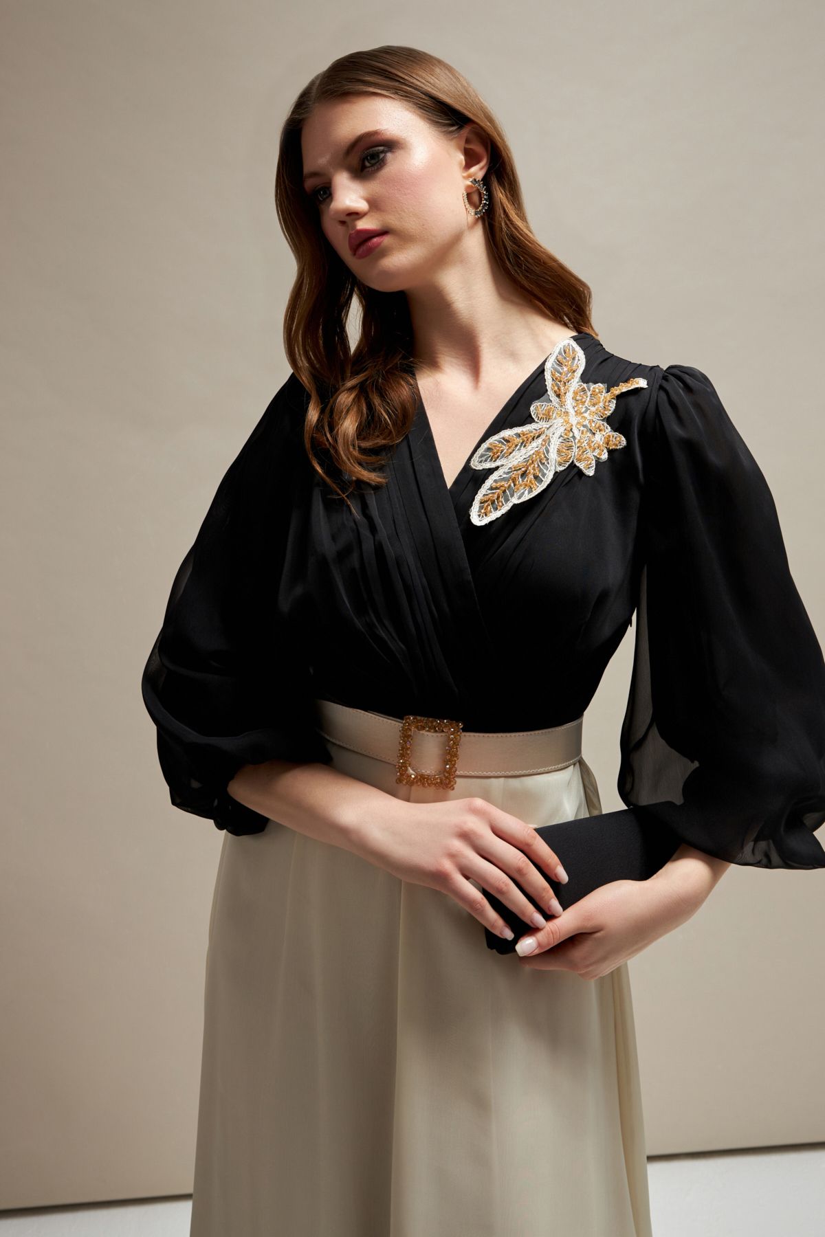 İnce-Double Breasted Neckline Embroidery Detail Long Plus Size Chiffon Evening Dress 2