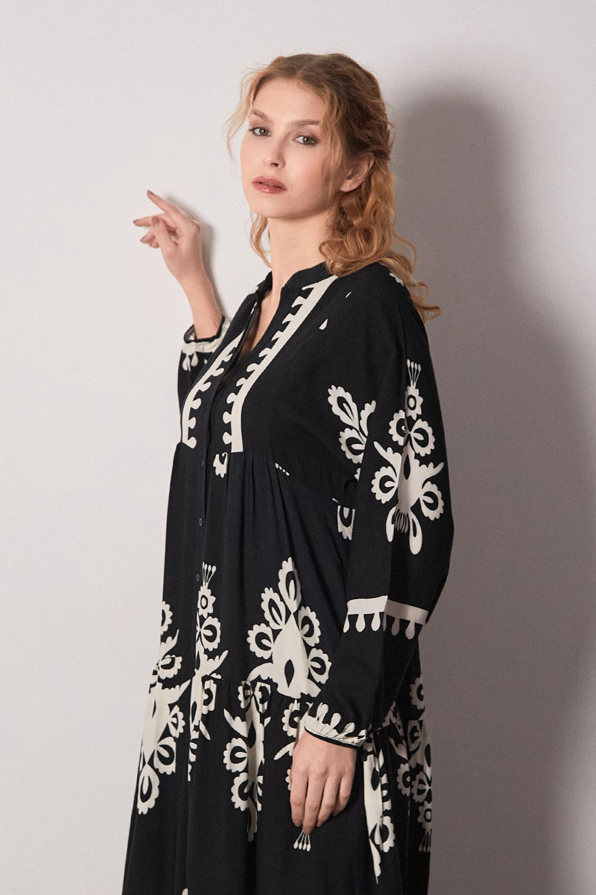 Fulla Moda-Φόρεμα με έθνικ σχέδιο με μισά κουμπιά και ελαστικά μανίκια 2