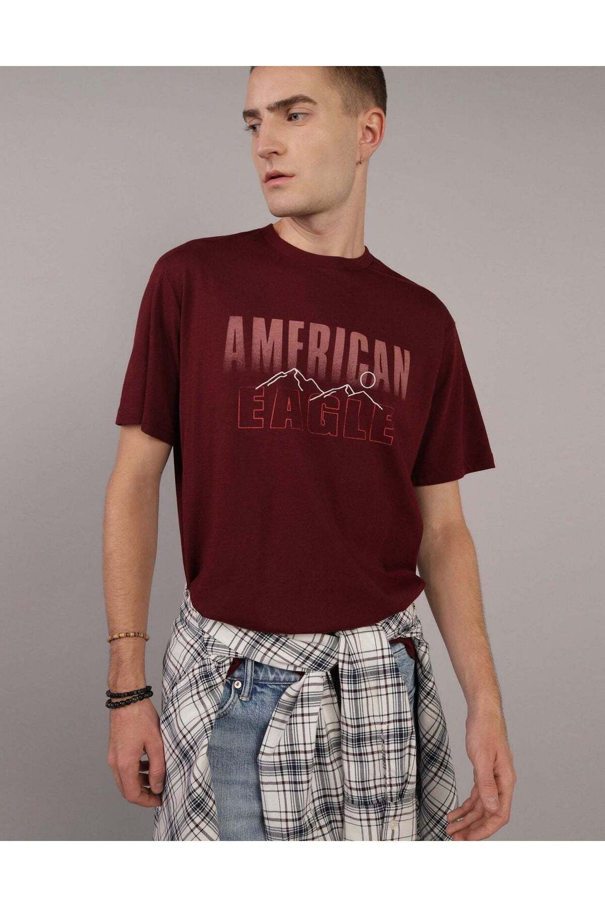 AMERICAN EAGLE-AE Embroidered Graphic T-Shirt 1