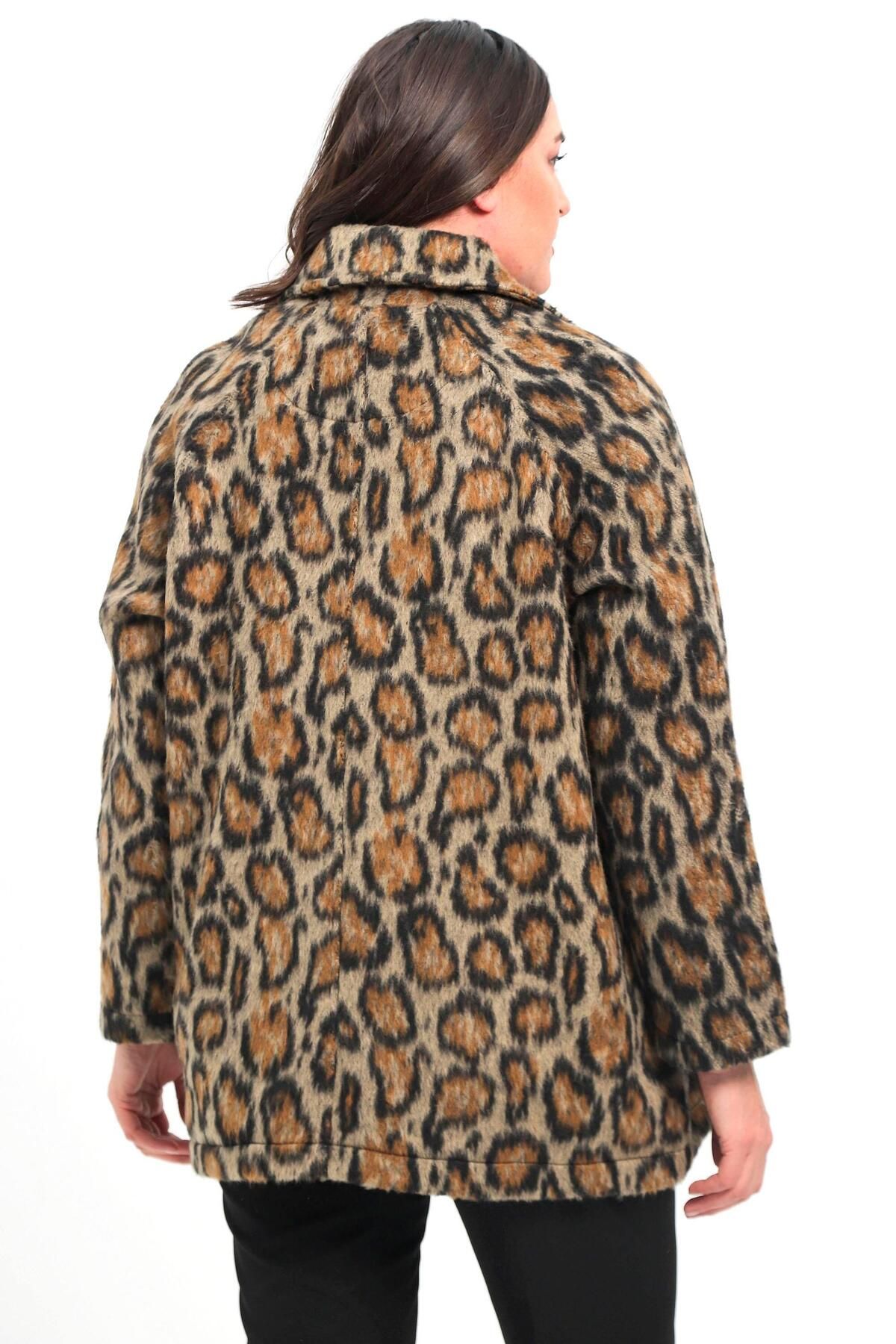 Metpoint-Trend42Plus Large Size Leopard Print Snap Button Men's Lapel Coat 5