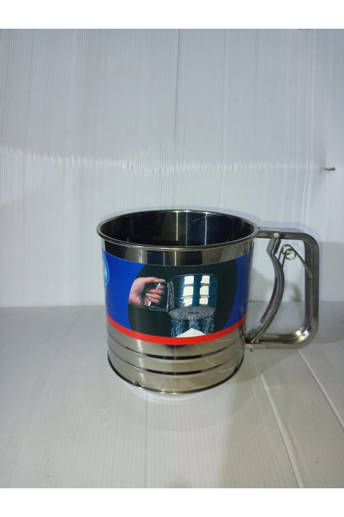 منخل دقيق من الفولاذ المقاوم للصدأ