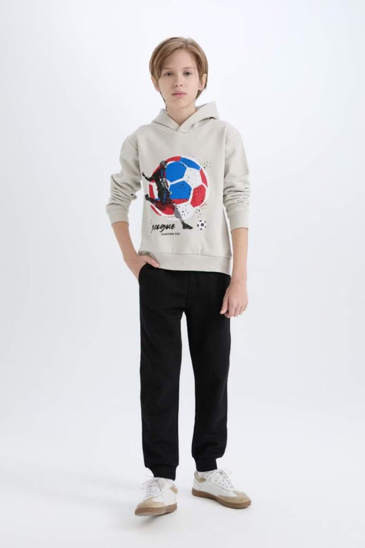 complete the look image