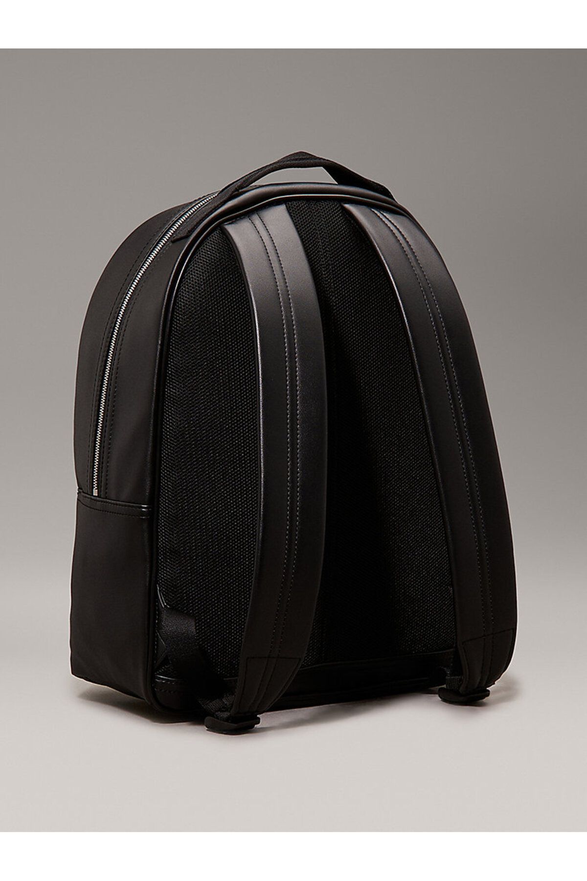 Calvin Klein-Soft Monogram Campus BP Angled 40 4