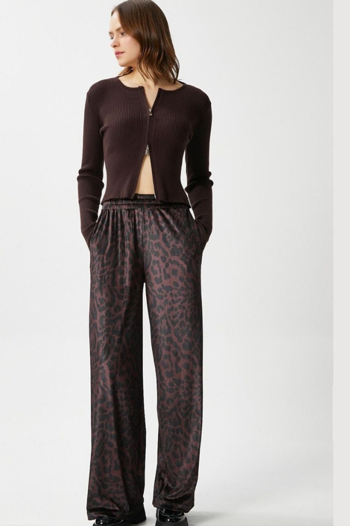 ESSFASIHON-Leopard Pattern Loose Pants 4