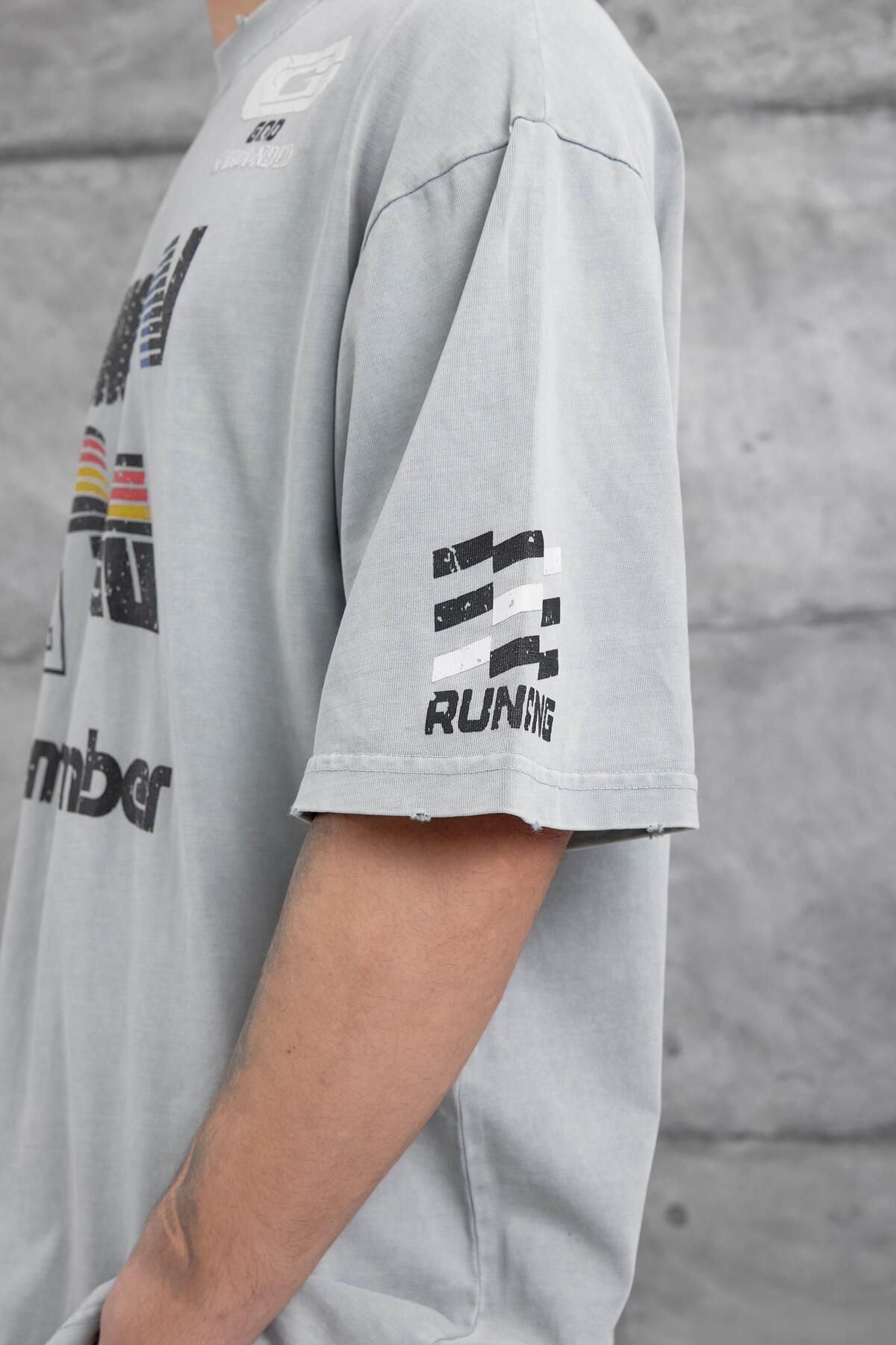 NOMARC-Gray Remember Written Burned Oversize Tshirt 5