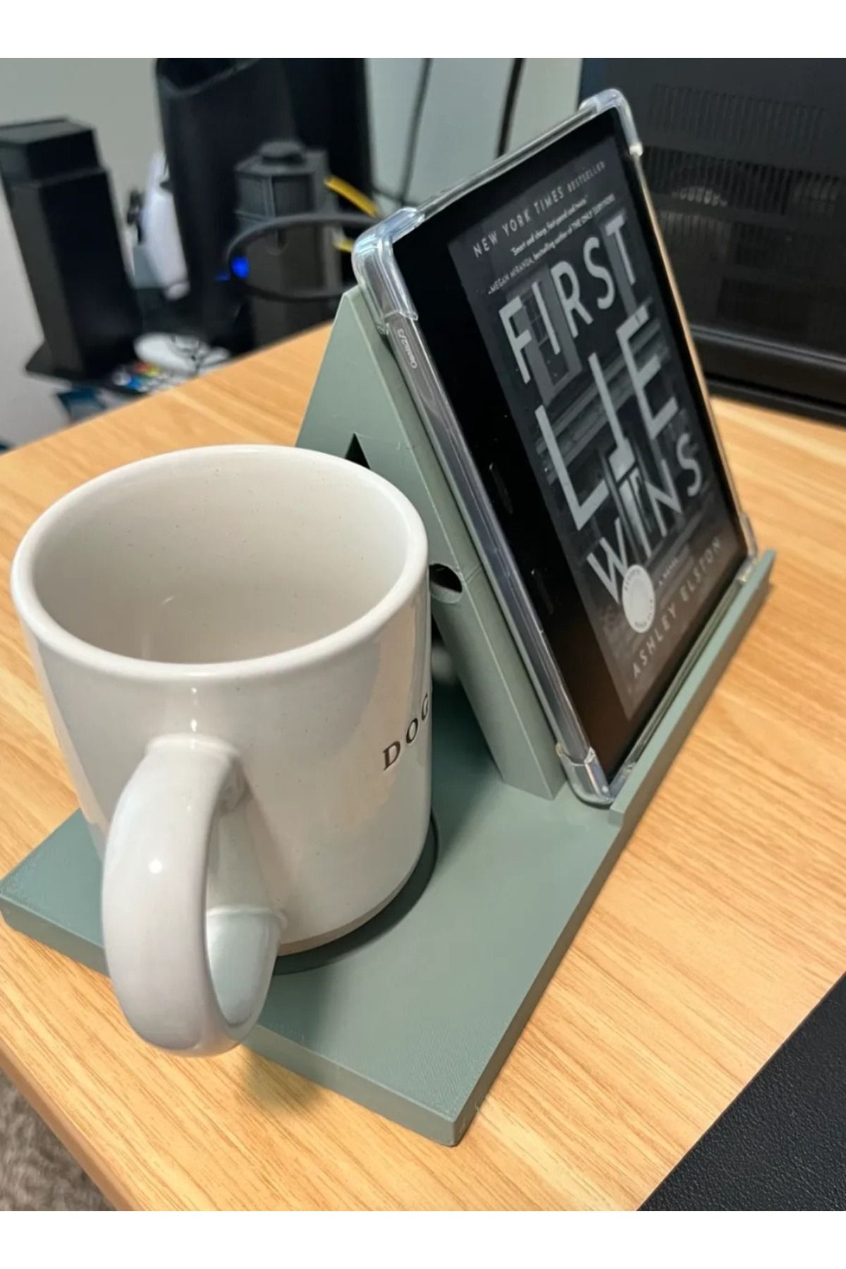 3D Brothers-Adjustable Book Stand - Elegant and Functional Reading Support 3