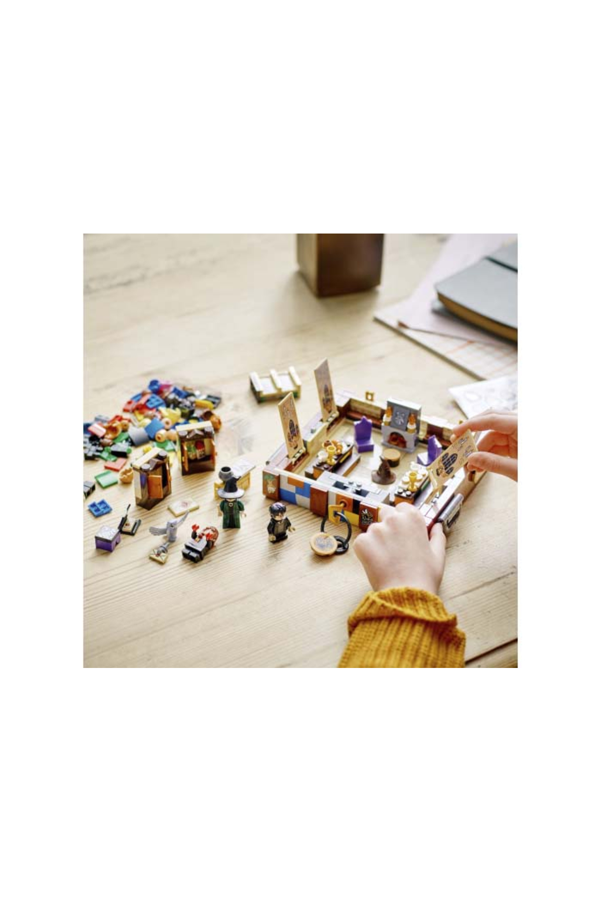 LEGO ® Harry Potter™ Hogwarts™ Sihirli Bavul 76399 Yapım Seti (603