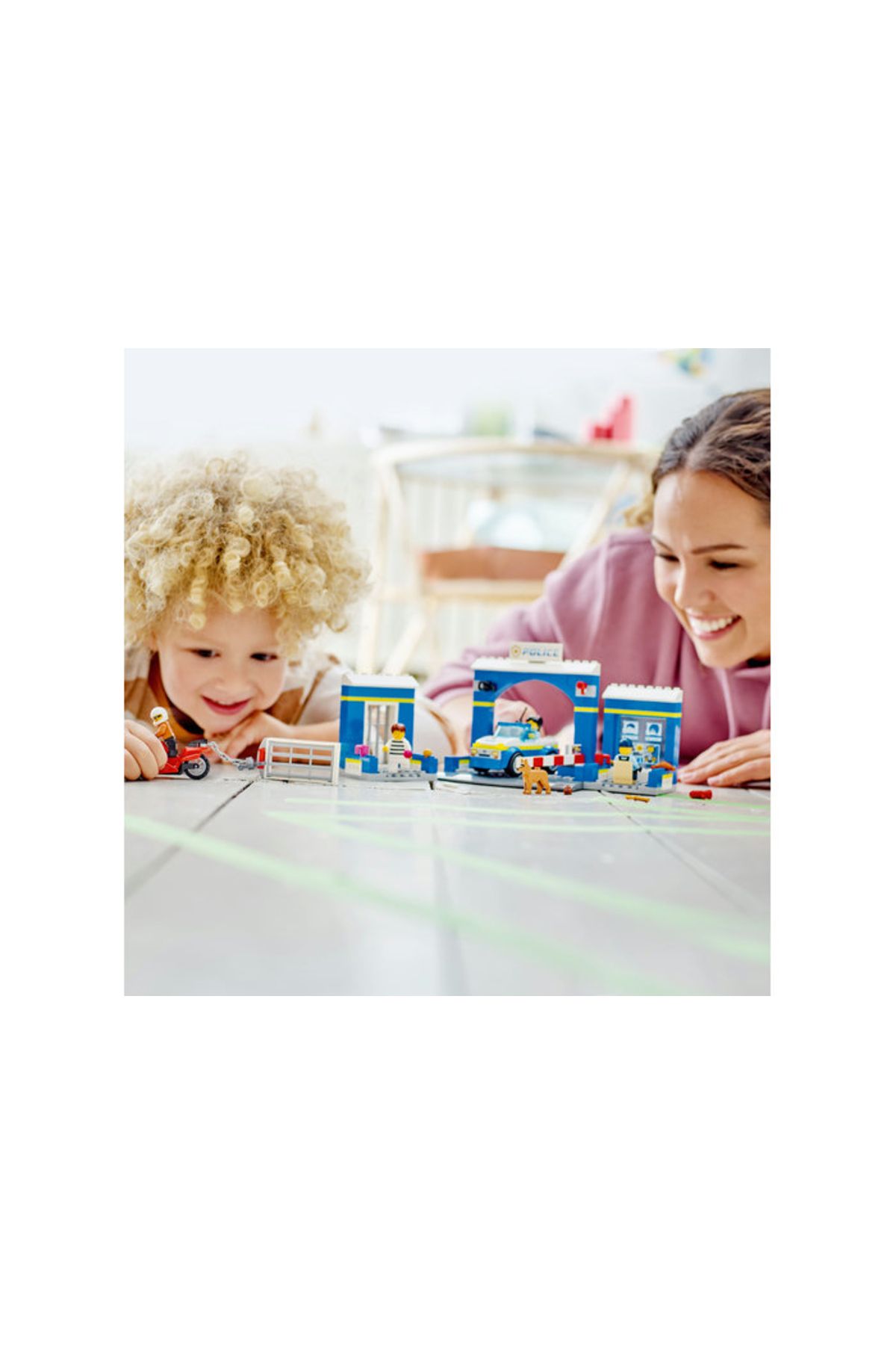 لگو City مرکز پلیس و تعقیب دزد بازی هیجان‌انگیز   LEGO