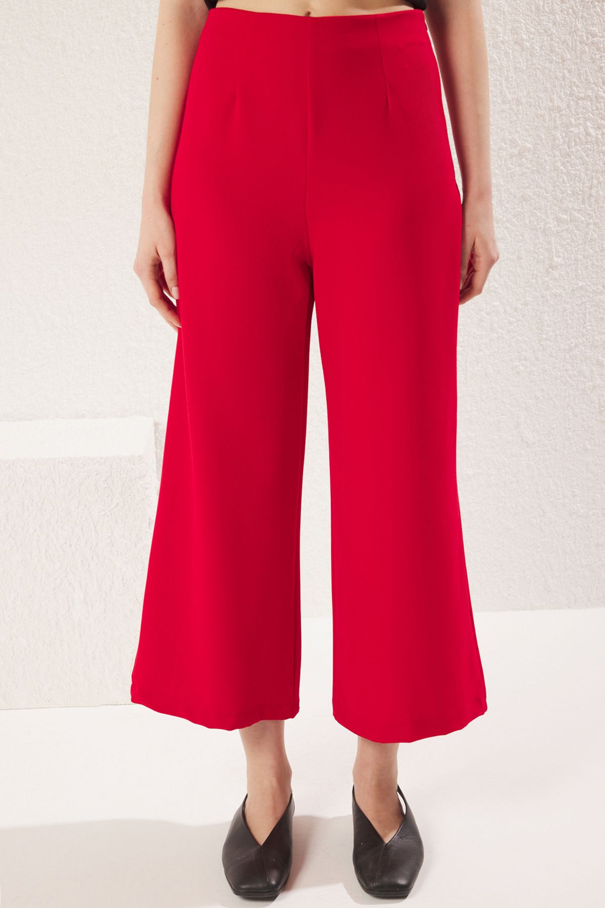 Trendyol Collection-Piros Culotte Mold széles szárú szőtt nadrág TWOSS25PL00091 4