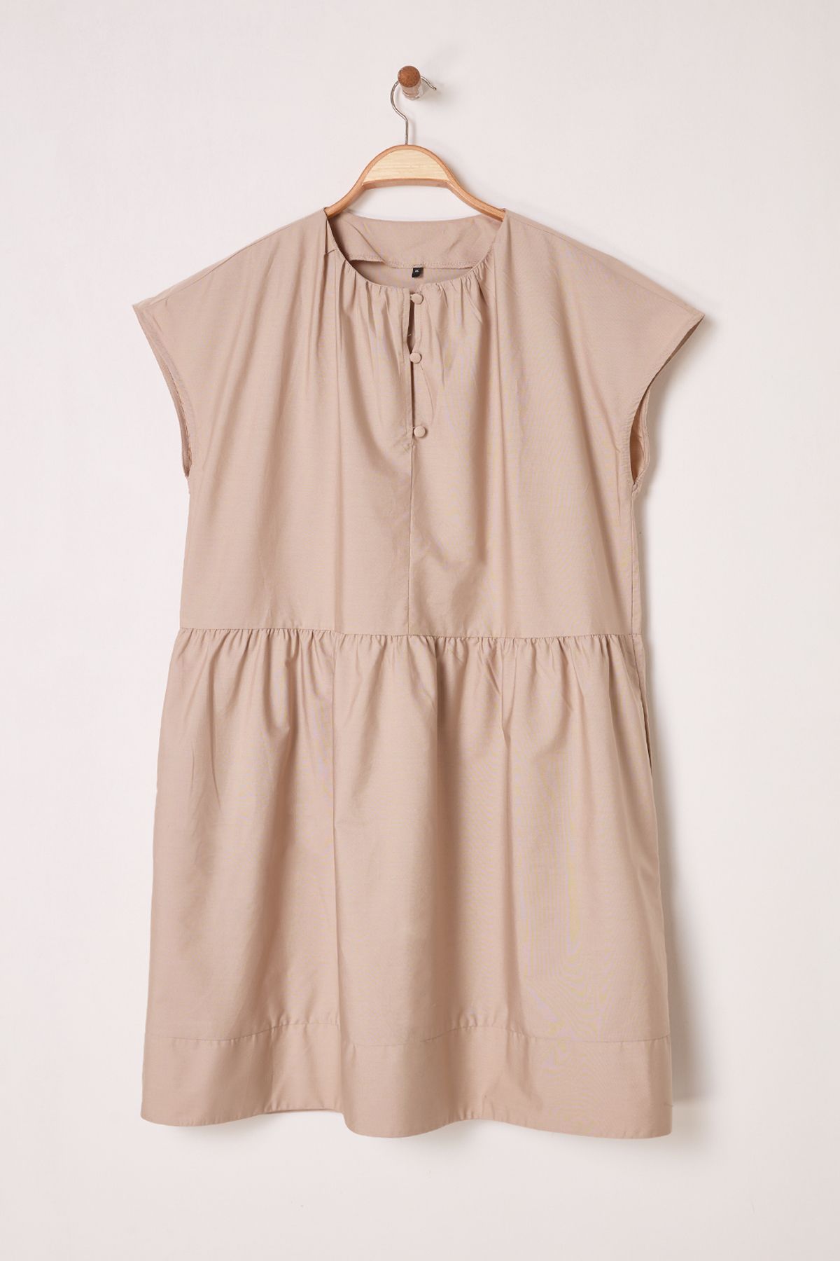 Trendyol Curve-Camel Popeline gewebtes Kleid in Übergröße 5