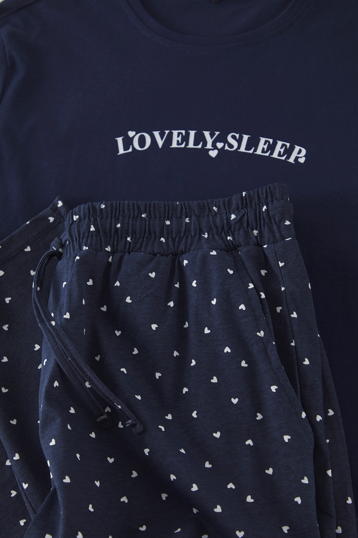 Trendyol Collection-Marineblaues Pyjama-Set mit herzförmiger Passform – 100 % Baumwolle TMNSS25PT00050 3