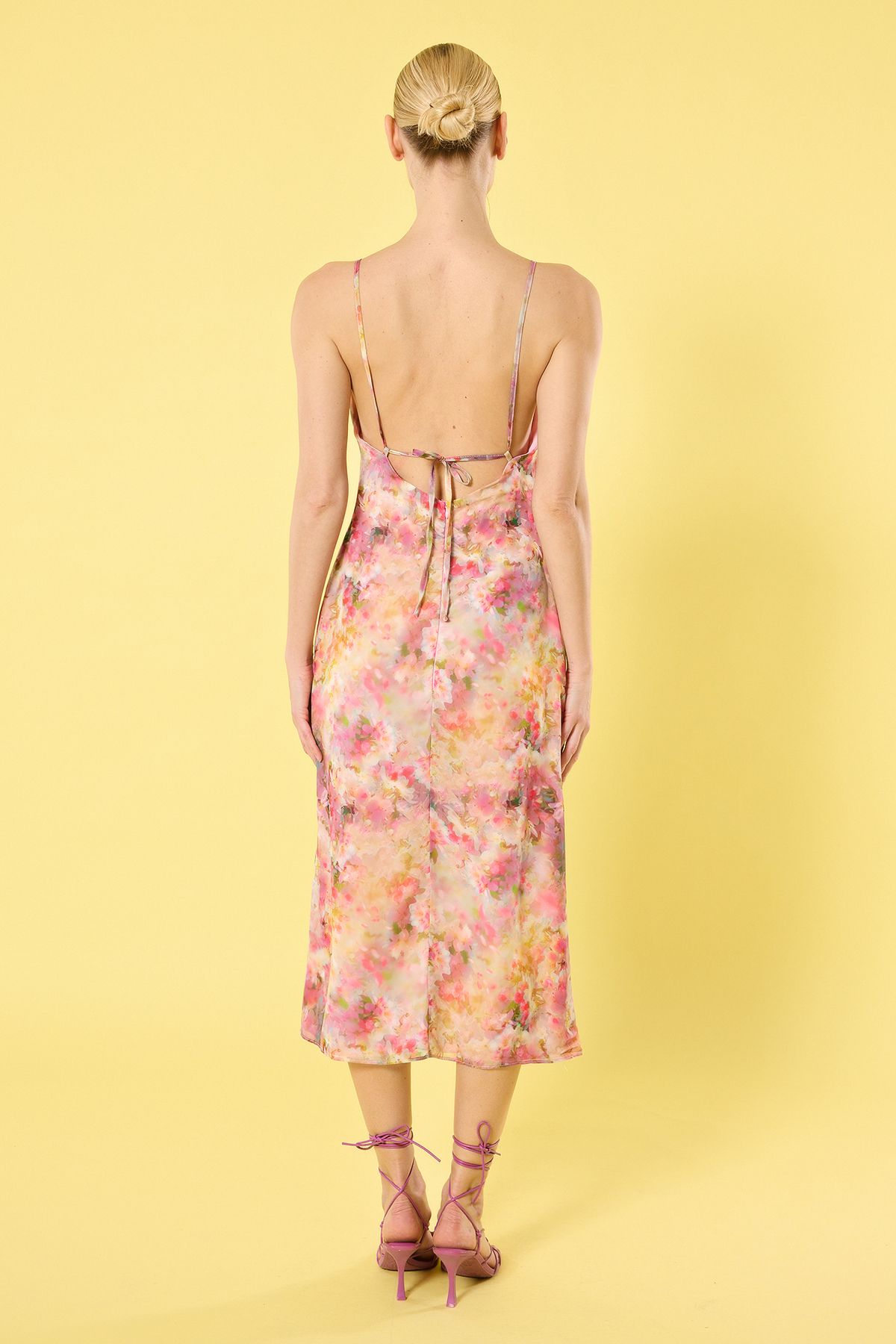 Trendyol Collection-Rochie țesătă midi în linie A abstractă multicoloră TWOSS25EL00445 4