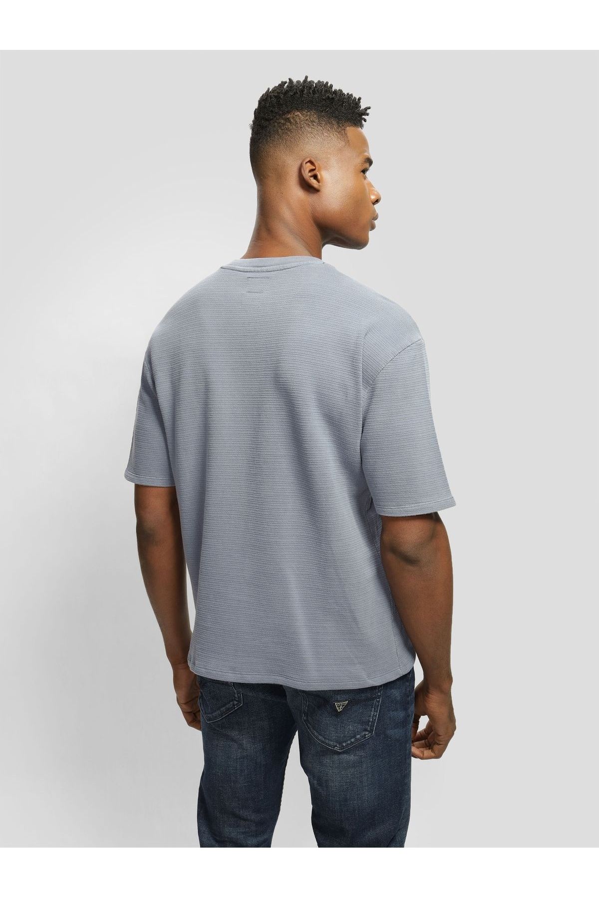 Guess-Ss Rail Linear Textur 4