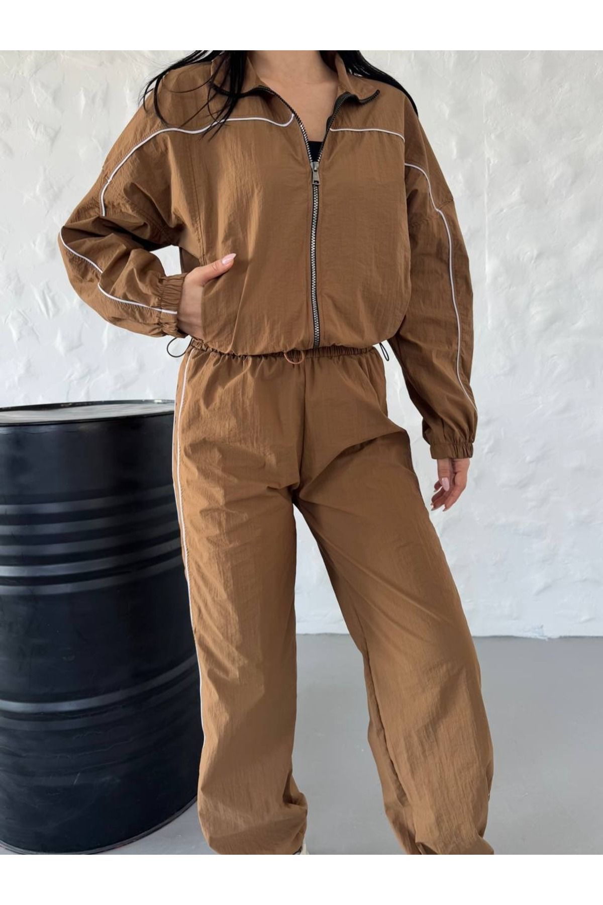 BİYELİ PARAŞÜT KUMAŞ EŞOFMAN TAKIM