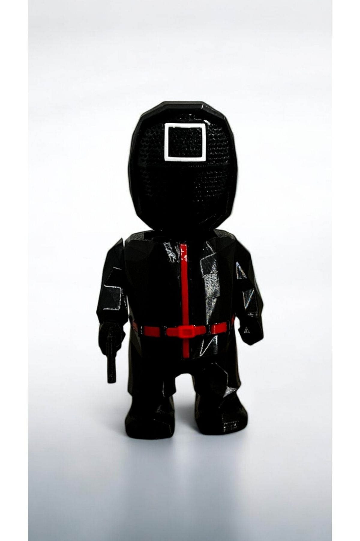 SM KIR TASARIM-Squid Game Manager Officer Guard Figure 6