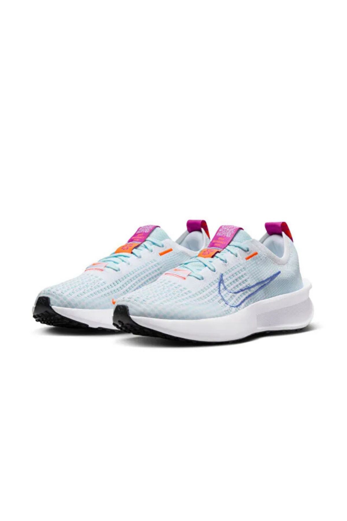 Nike-W Interact Run 3