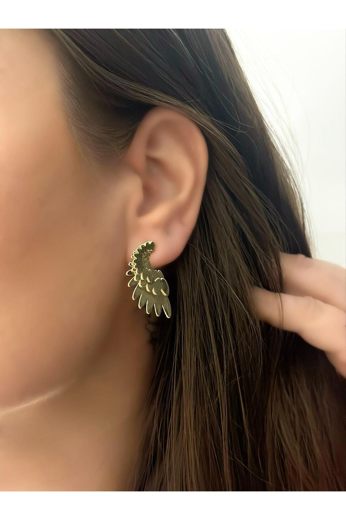 Angel Wing Plate Detailed Steel Earrings