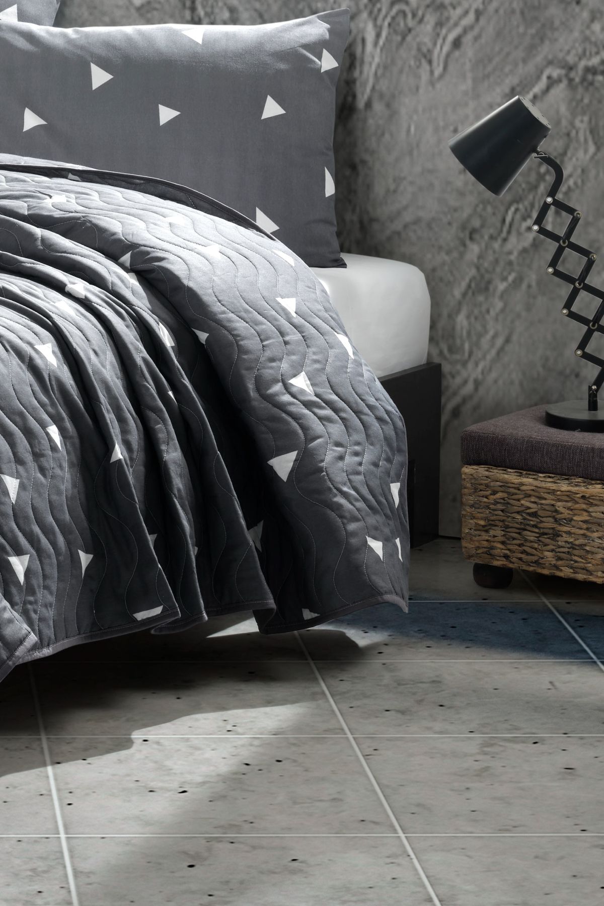 Eponj Home-Gray Quilted Single Triangle Bedspread Set 5