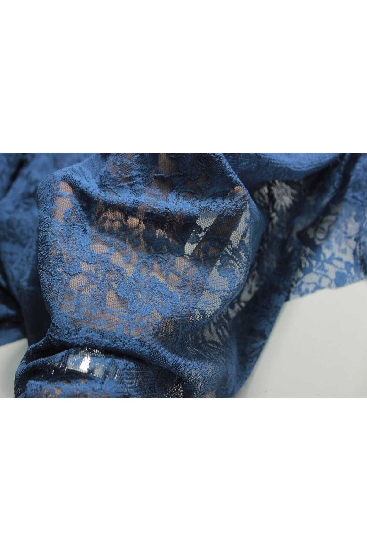FabricLoom Guipure Lace Fabric - Patterned Floral Light, Delicate Lace for Elegant Clothing, Dressmaking, Craft