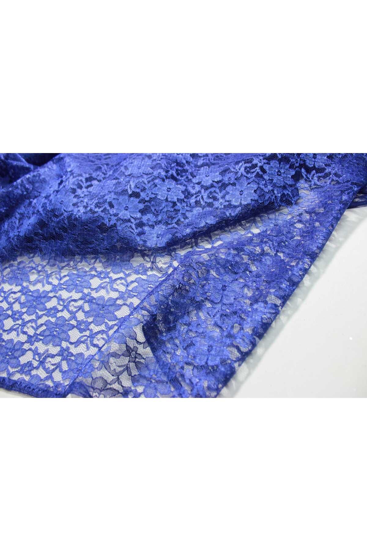 FabricLoom Guipure Lace Fabric - Patterned Floral Light, Delicate Lace for Elegant Clothing, Dressmaking, Craft