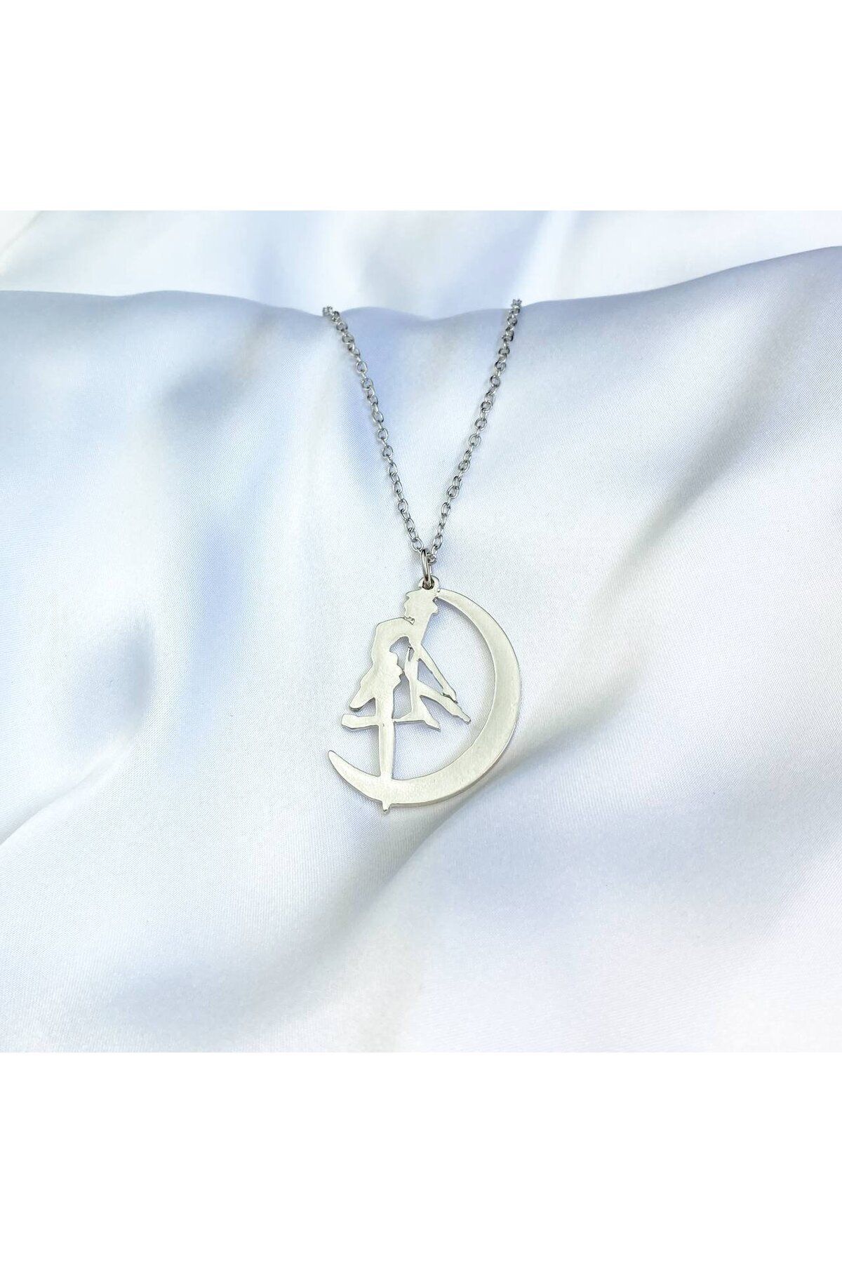 YuChic-Sailor Moon Warrior Anime Girl Necklace 1