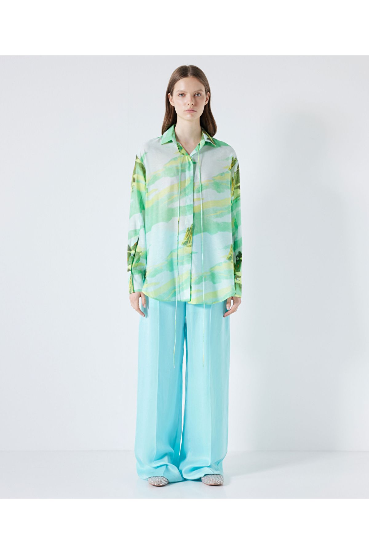 complete the look image