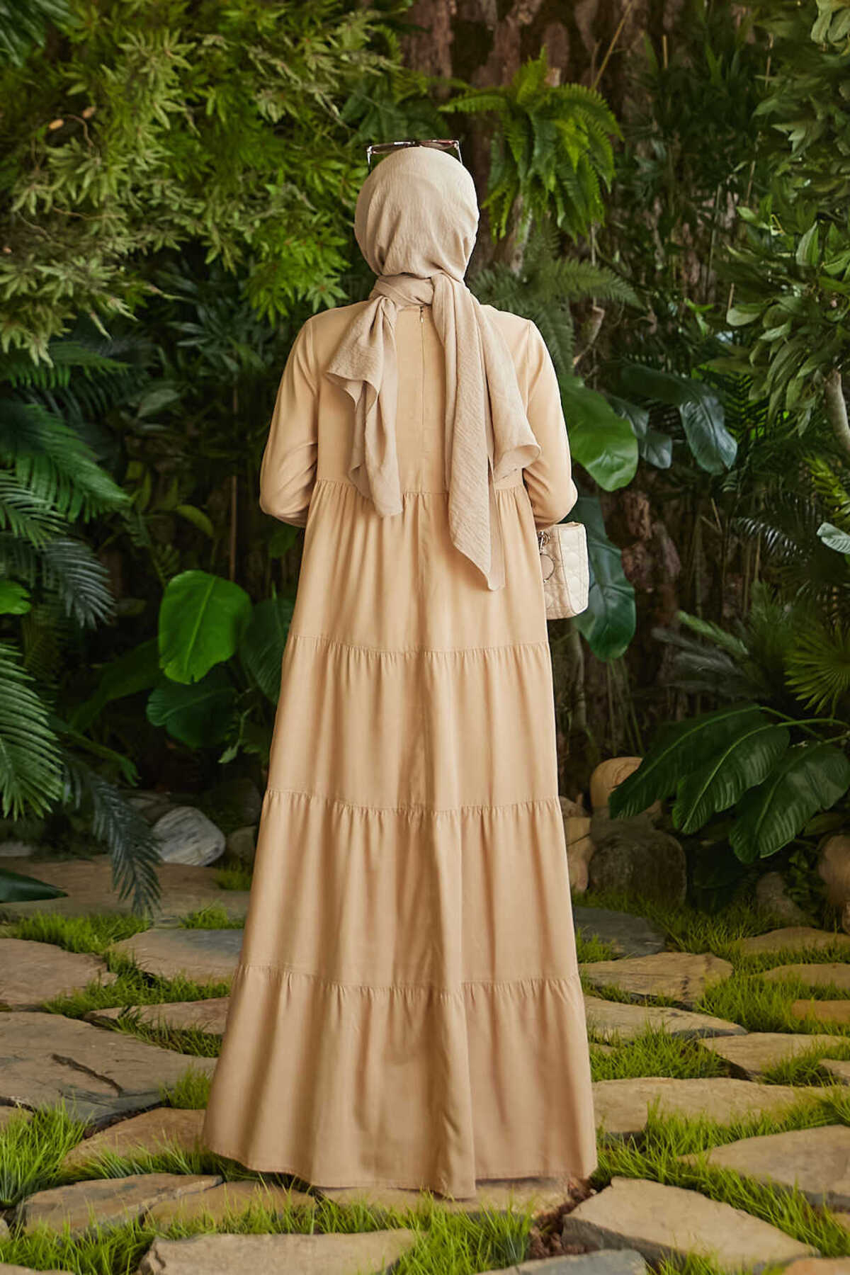 Neways-Beige Color 6400-Model Denim Piece Dye Dress 4