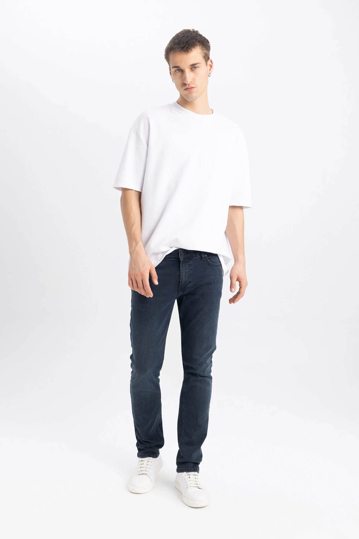 DeFacto-Spodnie jeansowe Pedro Slim Fit o wąskim kroju i regularnej talii R8791az23sp 4